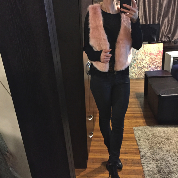 Ark & Co Jackets & Blazers - Arc & Co Faux fur blush vest. S Ark & Co Jackets & Blazers - Arc & Co Faux fur blush vest. S